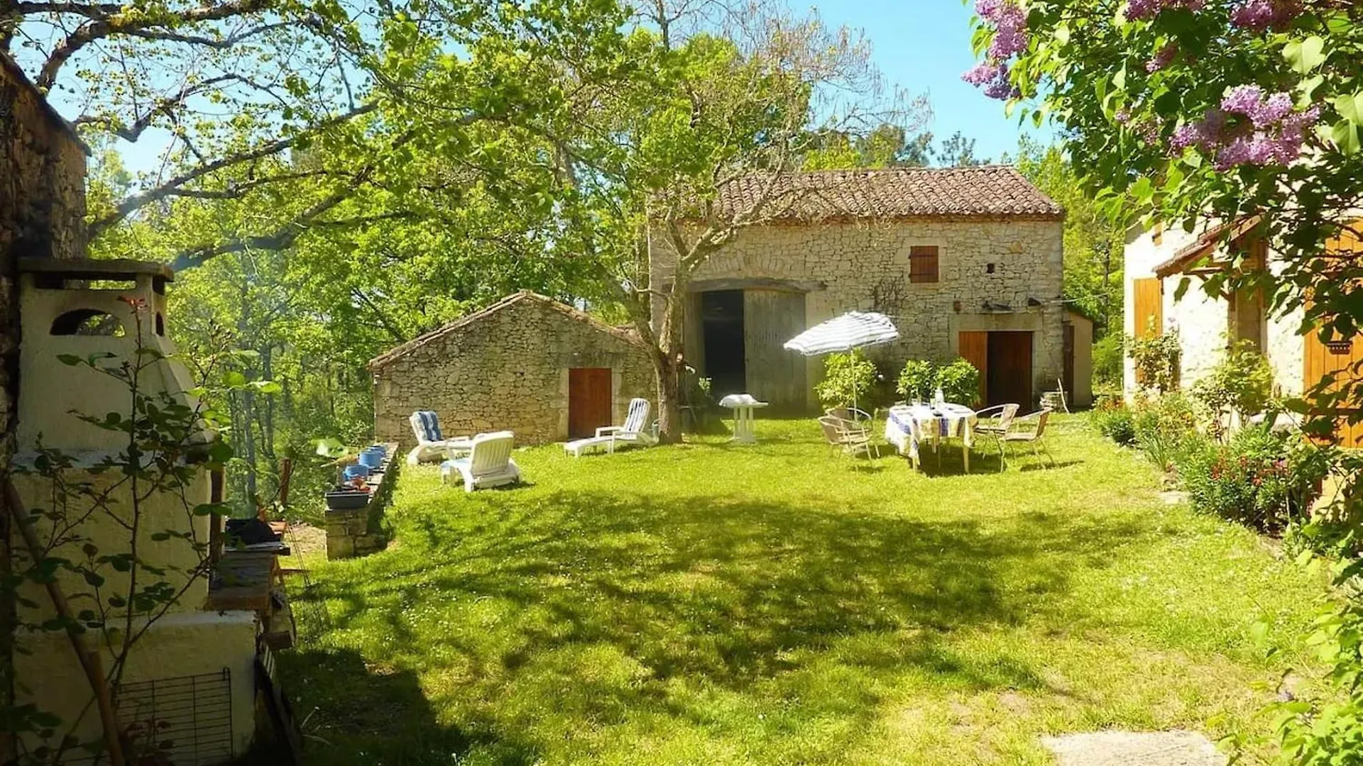 Maison Charmante A Les Junies Avec Vue Sur Jardin